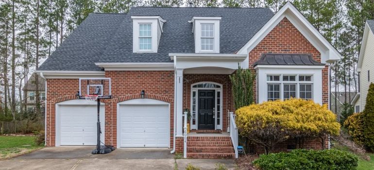 a nice residential house with two garages