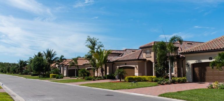 row of homes in Deerfield beach