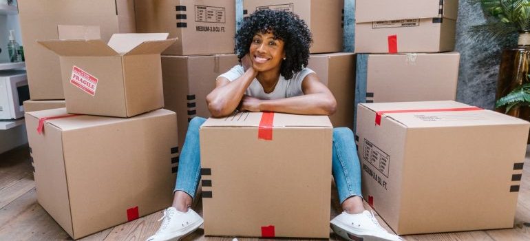 woman waiting for movers Melbourne FL