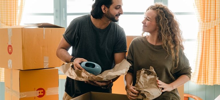 couple waiting for movers Seminole to arrive