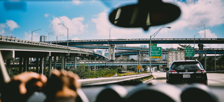 a person entering the city of Miami as viewed from the vehicle