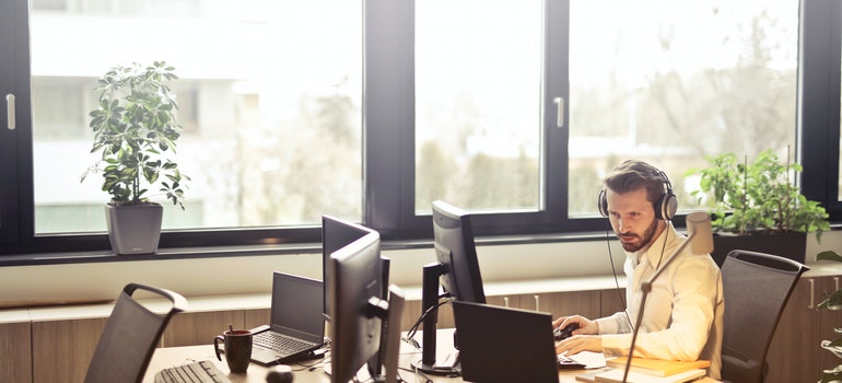 a man working in an office 