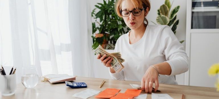 a woman budgeting