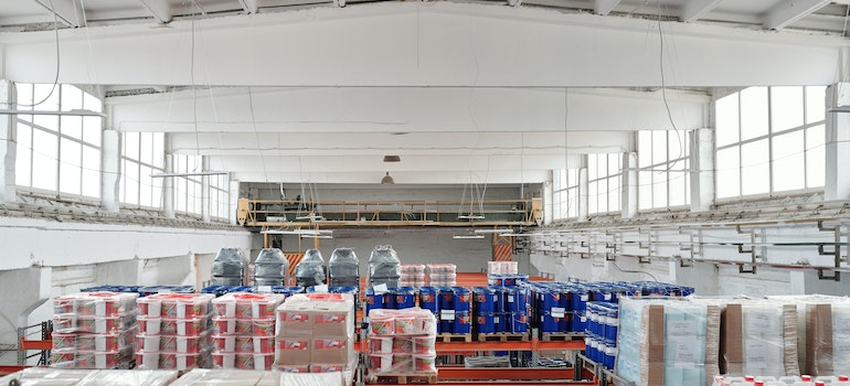 picture of a warehouse
